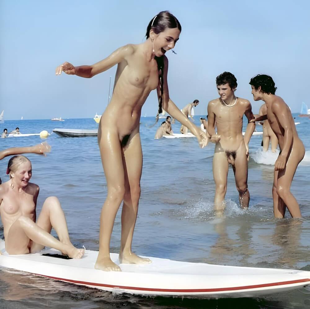Retro naturism beautiful photos - Spontaneous Nudism Thrives