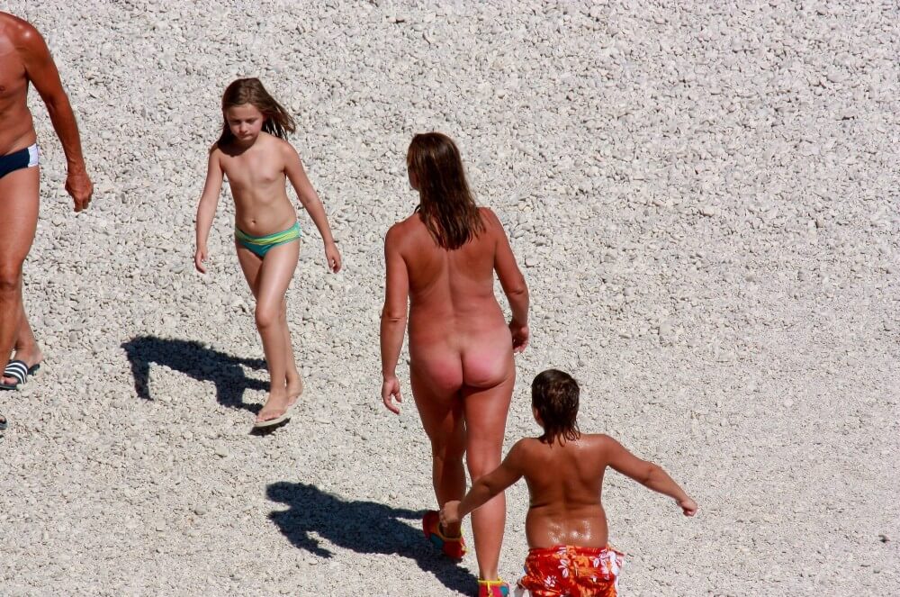 Naturism photo gallery # 8 - The sacred significance of the nude