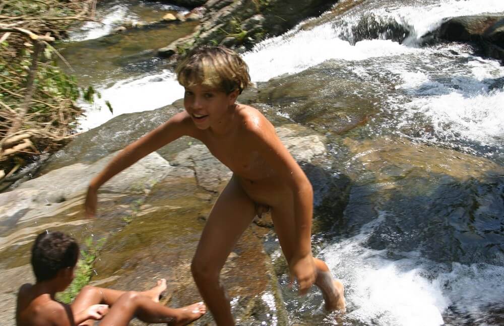 Brazilian Cliff Slide pics - Looking at the sun and my own naked body