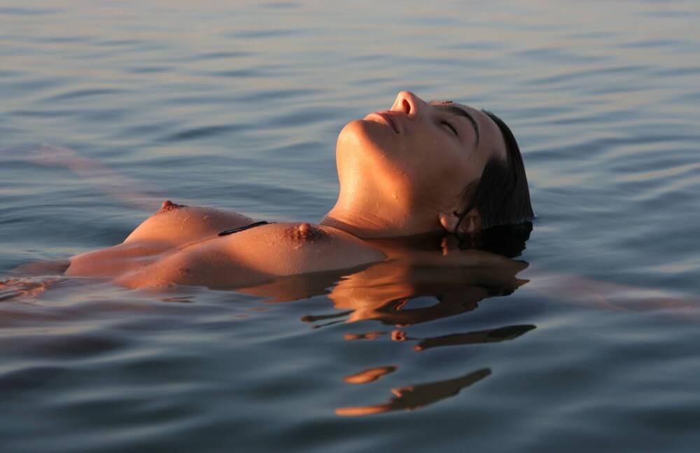 Sunlight Water to the Night pics - The Foundations of Naturist Philosophy and the Ethical Principles of the Community
