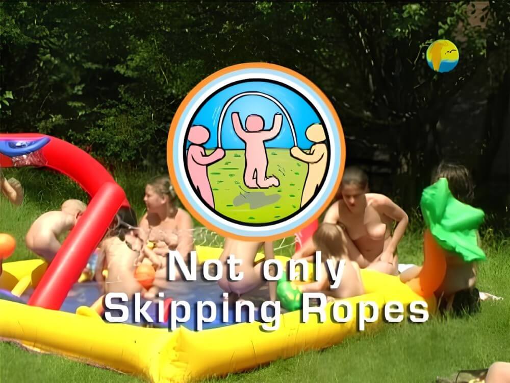 Naturist Freedom: Not only Skipping Ropes - The desire to admire the human form
