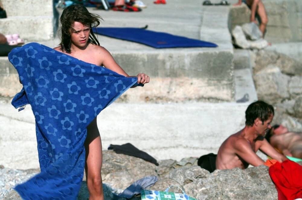 Nudist Rocky Family Angle - The desire to admire the human form