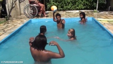 Oceanic Backyard Noon # 1 Full HD - Only a nudist truly values the connection with nature and the human body
