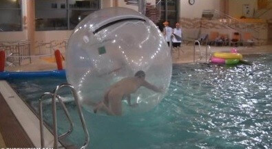 Indoor Water Runners # 2 - Pure naturism teaches us to accept ourselves and others without judgment or criticism