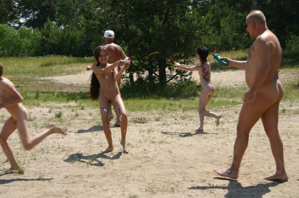 Kiev Group Painting Wild pics - Naturism is connected to self-love and love of nature