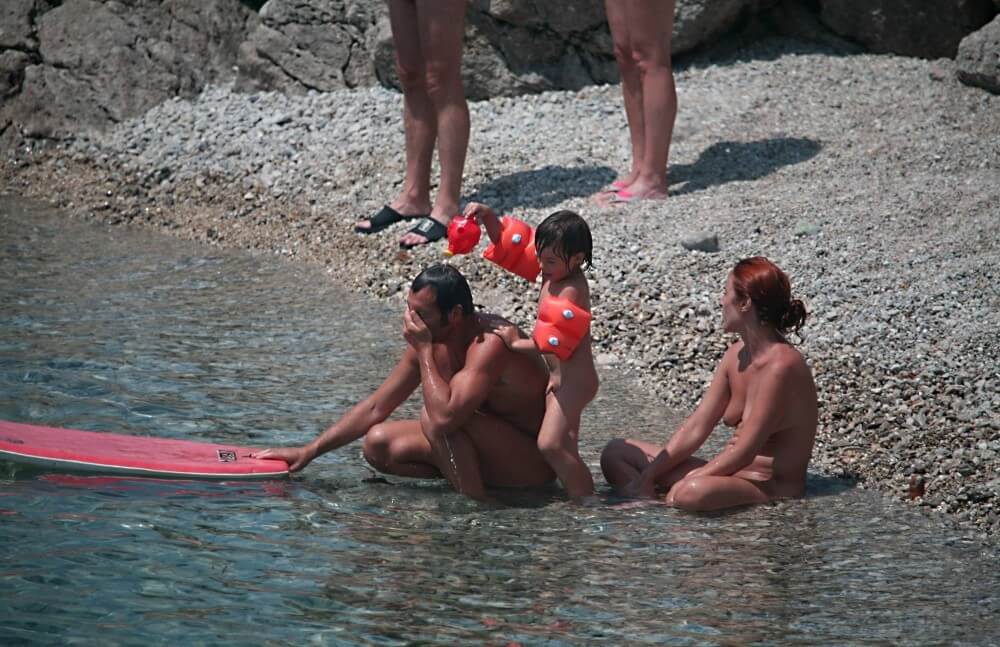 Beach Nudist Family Shore Camp pics - Naturism and nudism are a path to peace of mind and a little solitude