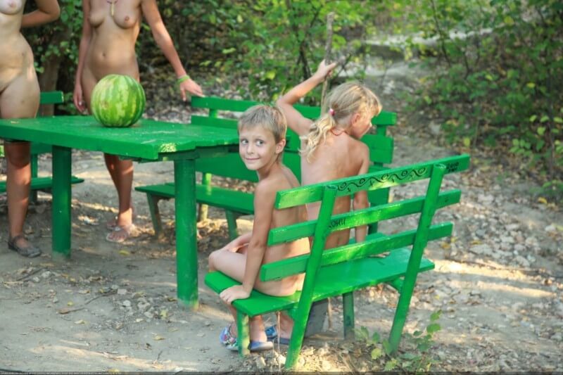 Naturists green picnic photos - A nudist values simplicity in life and naturalness in expression