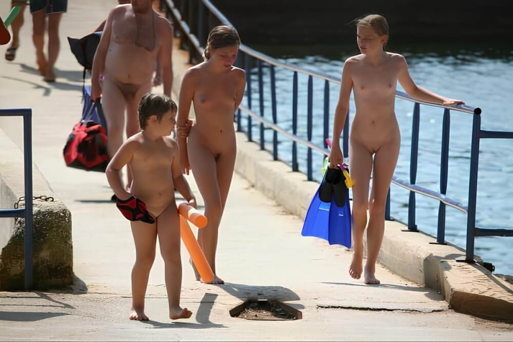 Naturism photo gallery # 11 - A Haven for Those Who Wish to Go Naked