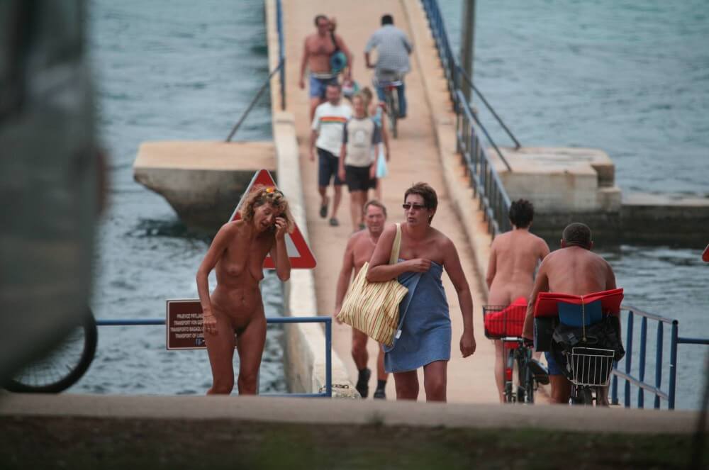 Crete FKK Bridge Crossing photos - Home naturism in all its glory
