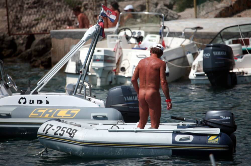 Boating and Floater Waters pics - Naturism as a Way of Life