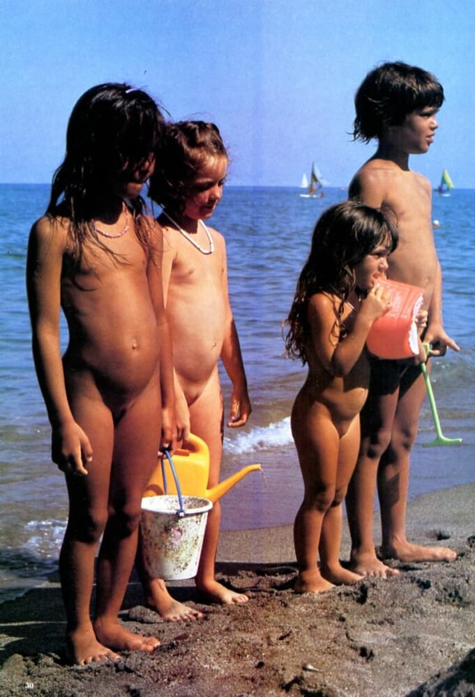 Jung und Frei Nr 6 - Overcoming inhibitions is one of the goals of nudism