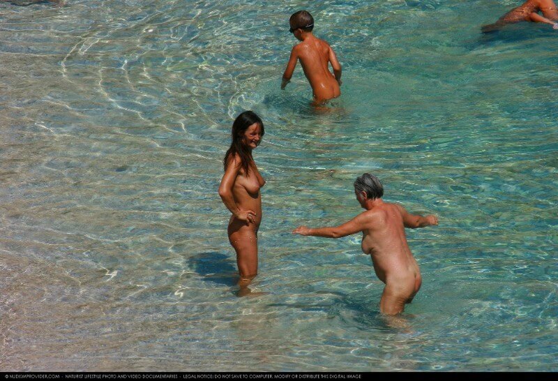 Ula FKK Beach Camping Big gallery - Simplicity is an important part of naturists lives