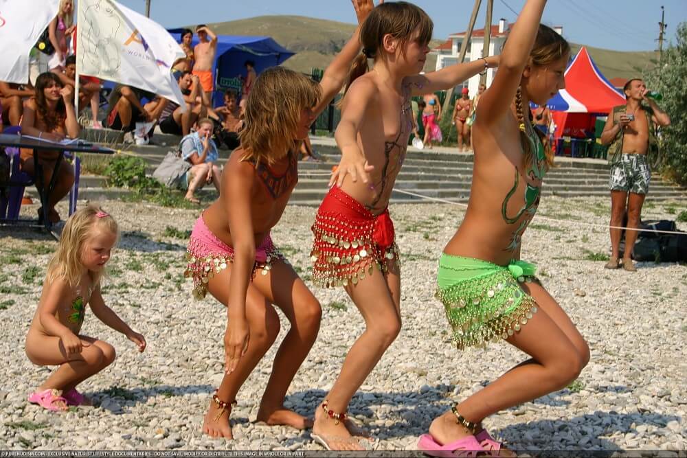 Festival and dancing photos - The Philosophy of Body Freedom