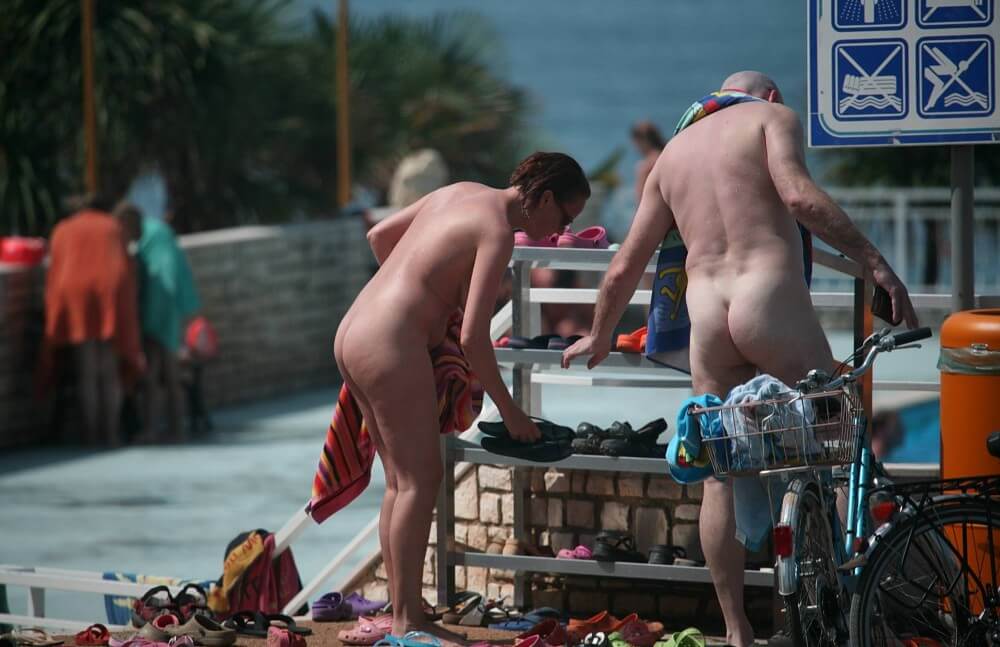 Pool Arrivals and Departures pics - Nudist festivals are beautiful