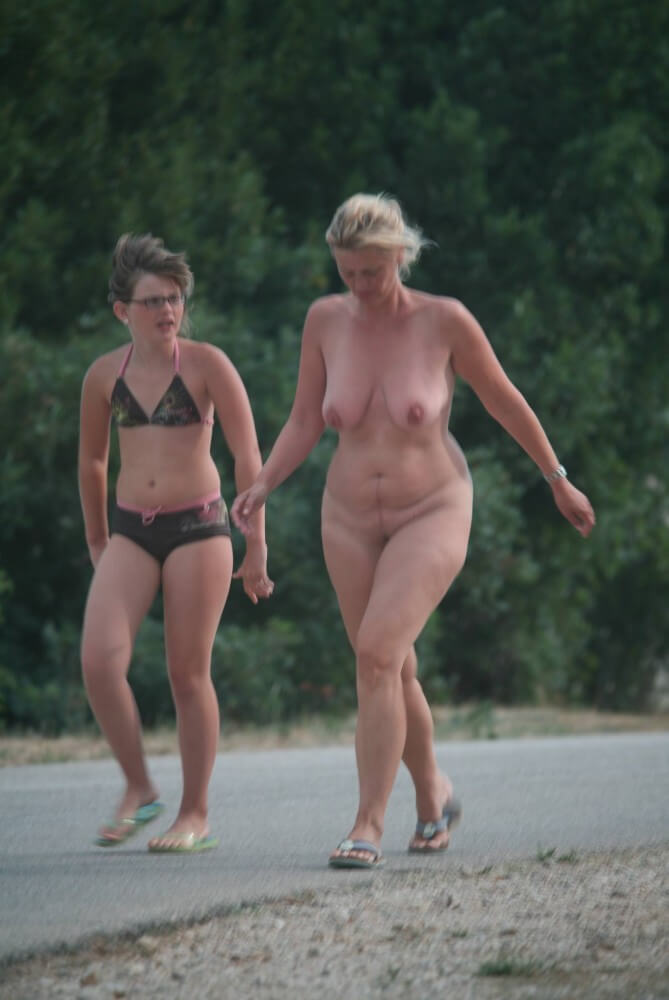 Cove FKK Visitor Grounds pics - Nudism promotes psychological and physical well-being