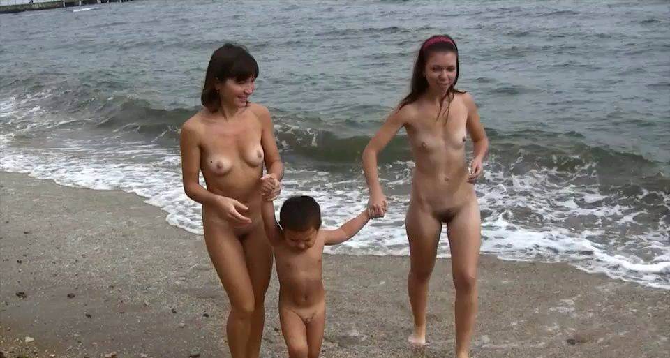 Land and Sea Naturism vol 1 - Im also interested in naturism, but I have no experience yet