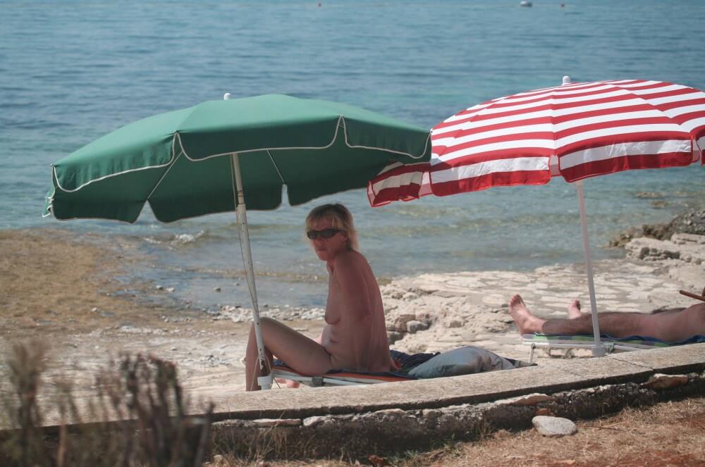 FKK Beachline Front pics - Naturism is about respecting natural beauty