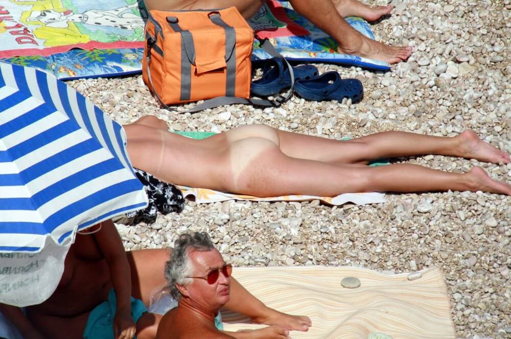 Naturists Beach Relaxation pics - Freedom is an integral part of naturism