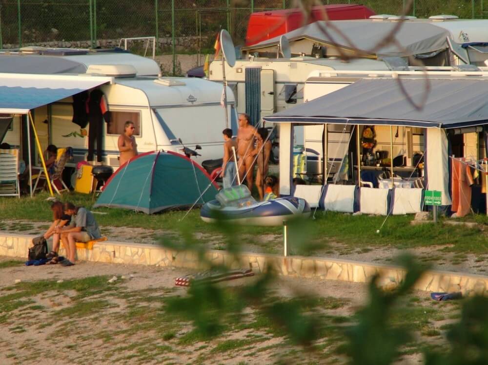 FKK Outdoor Shoreline pics - The practice of naturism fosters an atmosphere of trust and respect