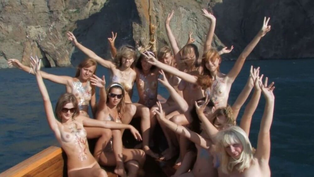 Nudist Girls Boat Cruise Full HD - Nudism and naturism encourage a love of nature and oneself