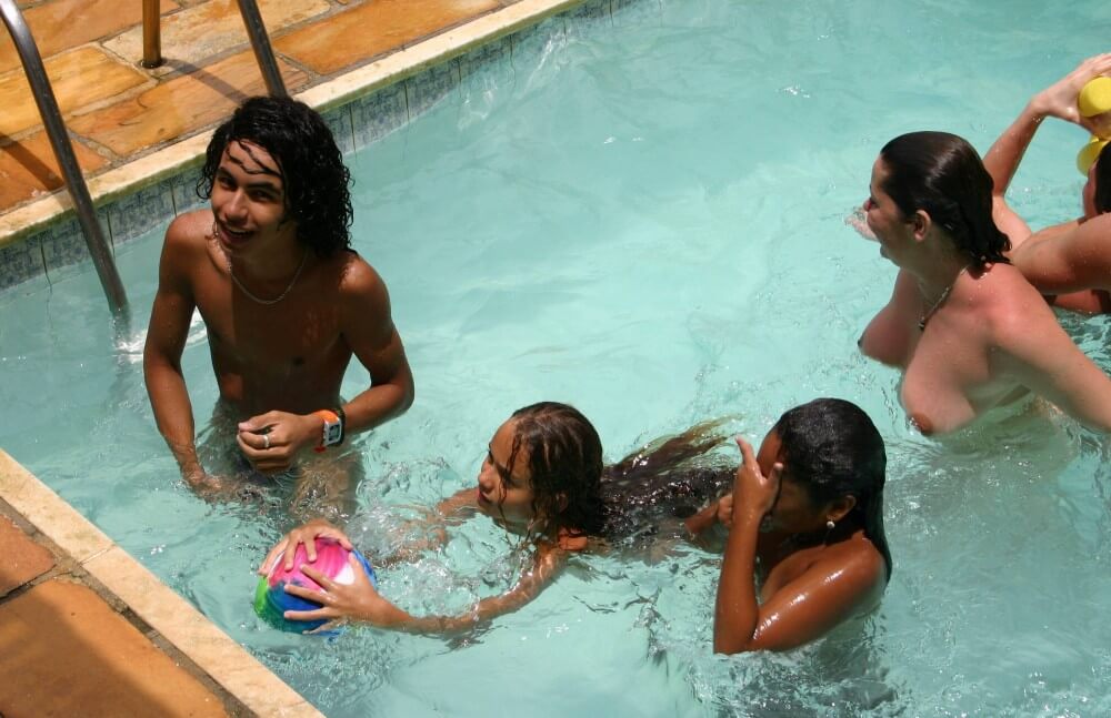 Brazilian Near Pool Profile pics - The practice of nudism helps to overcome stereotypes and insecurities