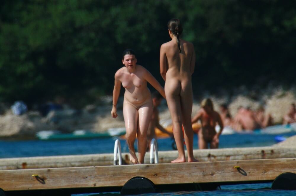 Wooden Island Freedom pics - Nudity should be natural