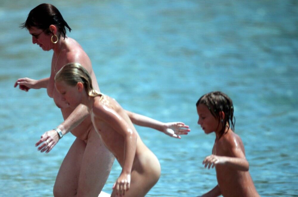 Running From the Waters pics - Nudism and naturism promote respect for natural beauty and diversity