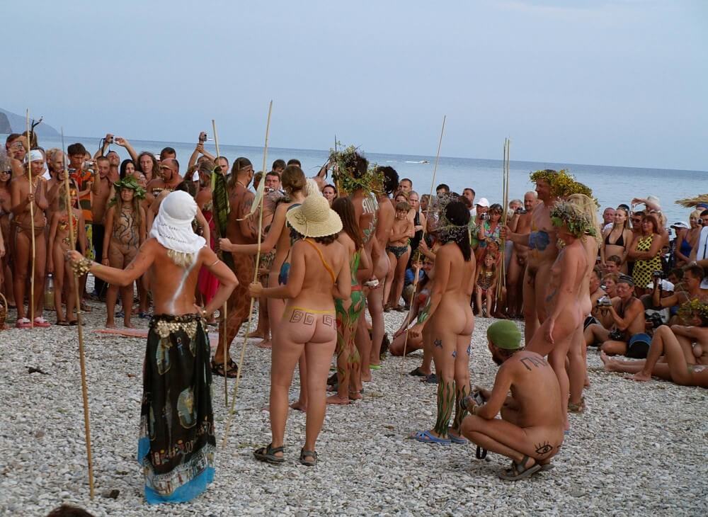 Naturist Party Mega Bash pics - Spontaneous Nudism Thrives