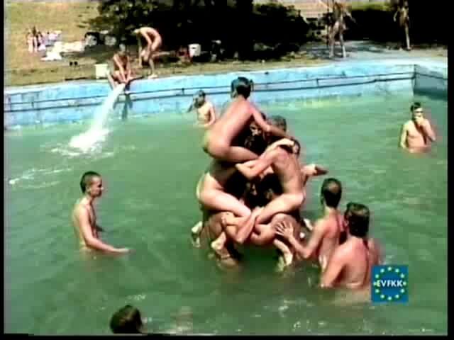 Helios Natura: Athletes of the Sun Eurovid - Nudism reduces self-consciousness